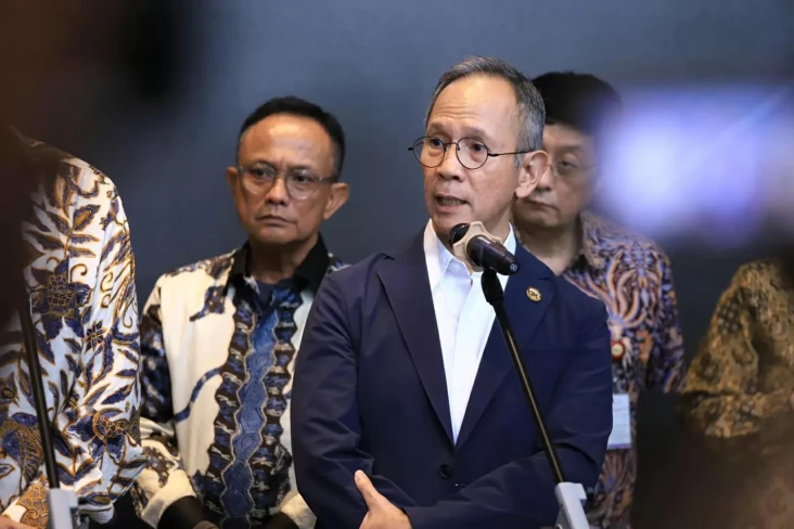 Profil dan Jejak Karir...