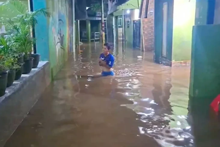 Banjir di Kebon Pala...