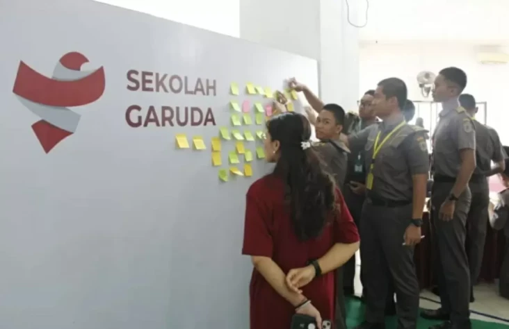 Siap-siap, SMA Garuda...