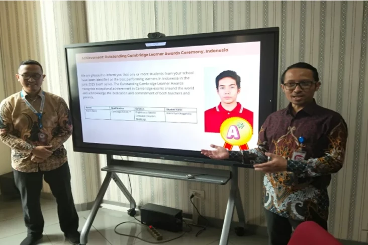 Tak Hanya Nasional,...