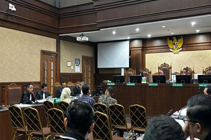 Cerita Saksi Ditawari...