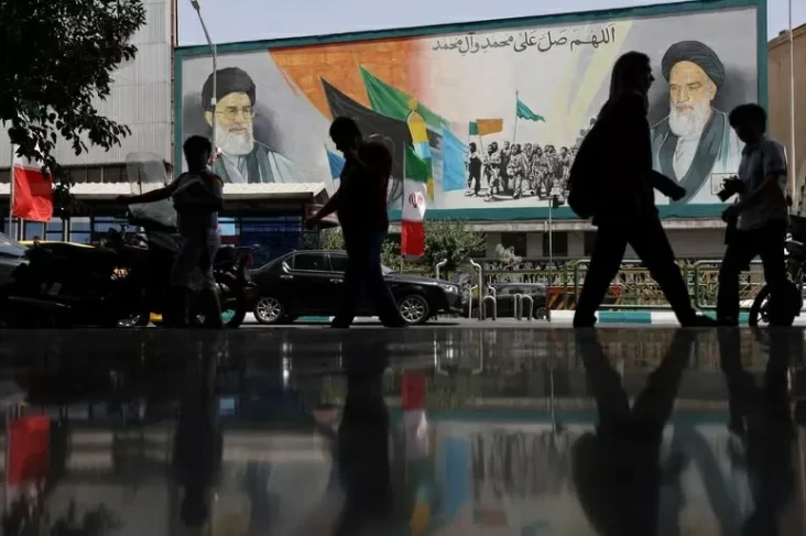 Iran Tuntut Negosiasi...