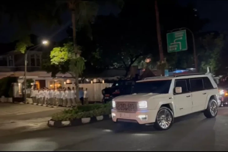 Jelang Syukuran HUT...