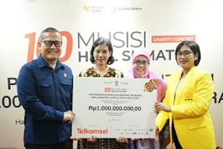 Gelar Konser Amal, 100...