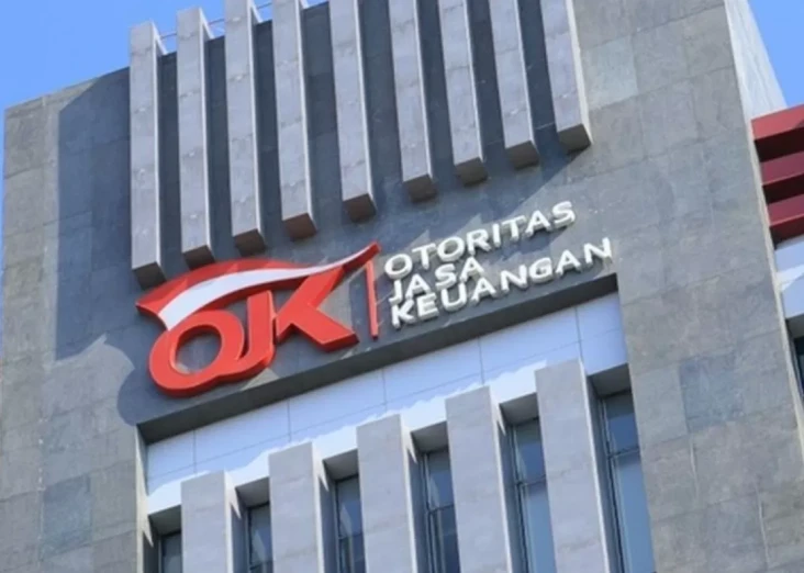 Moodys Turunkan Outlook...