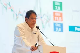 Purbaya Rombak 40 Pejabat...