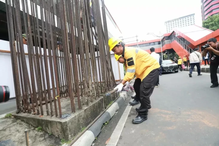 Pramono Minta Pembongkaran...