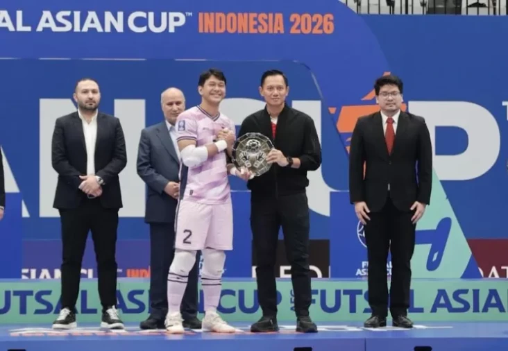 Pemain Indonesia Ahmad...