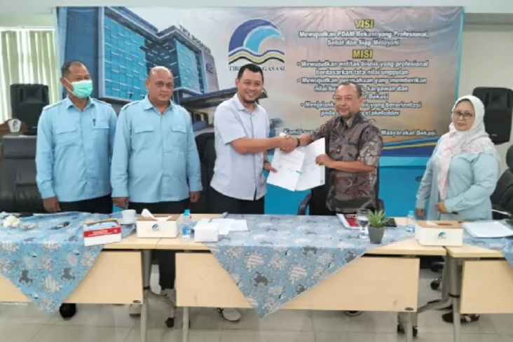 Pemkab Bekasi Evaluasi...