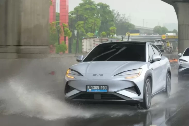Geliat EV Menguat, BYD...