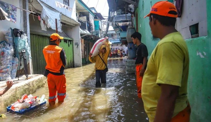 Waspada Potensi Banjir...