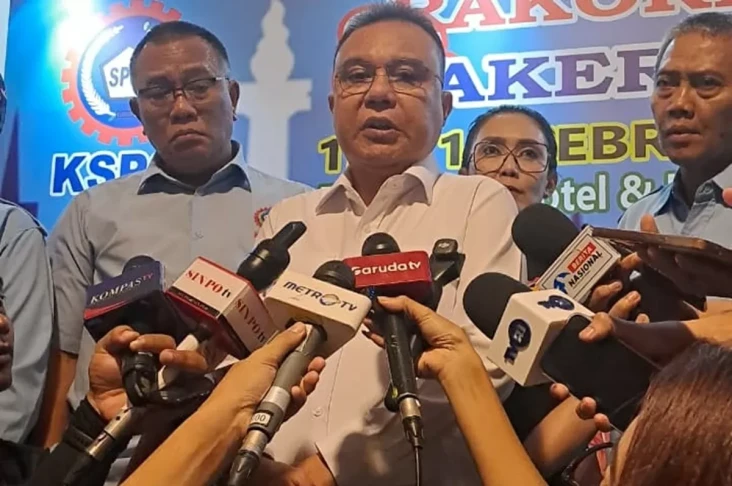 DPR dan Pemerintah Kejar...