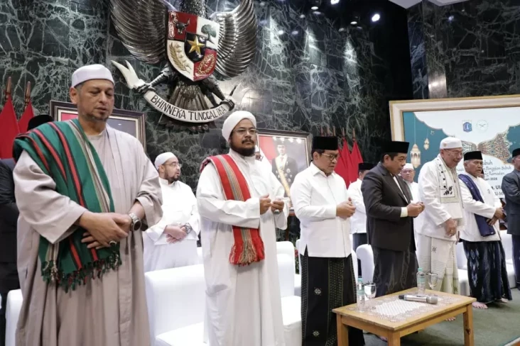 Sambut HUT Jakarta,...