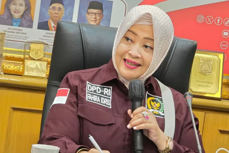 Fahira Idris Imbau Warga...