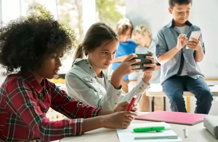 Komdigi Terima 362 Masukan...