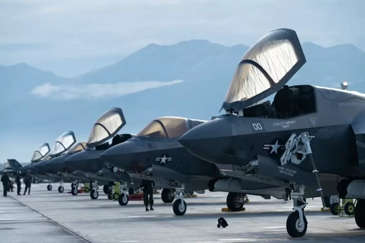 10 Negara dengan Armada...