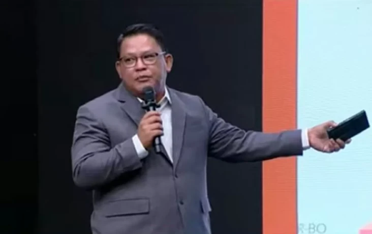 Pengacara Jokowi Jawab...