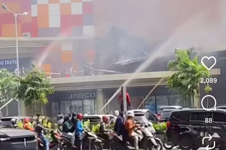Mal Ciputra Cibubur...