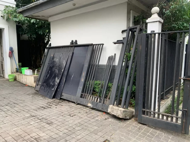 Rumah di Jalan Brawijaya...