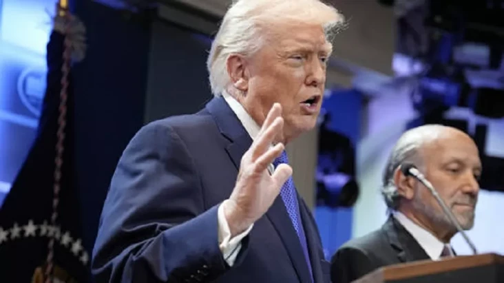Trump Umumkan Tarif...
