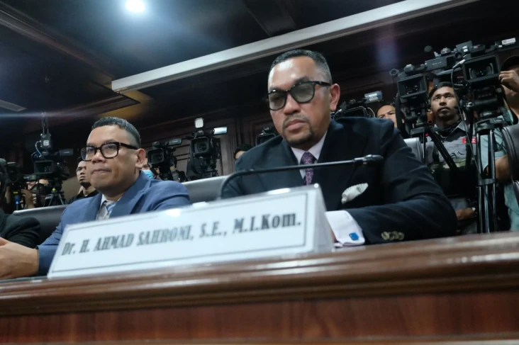 Sahroni Kembali Menjadi...