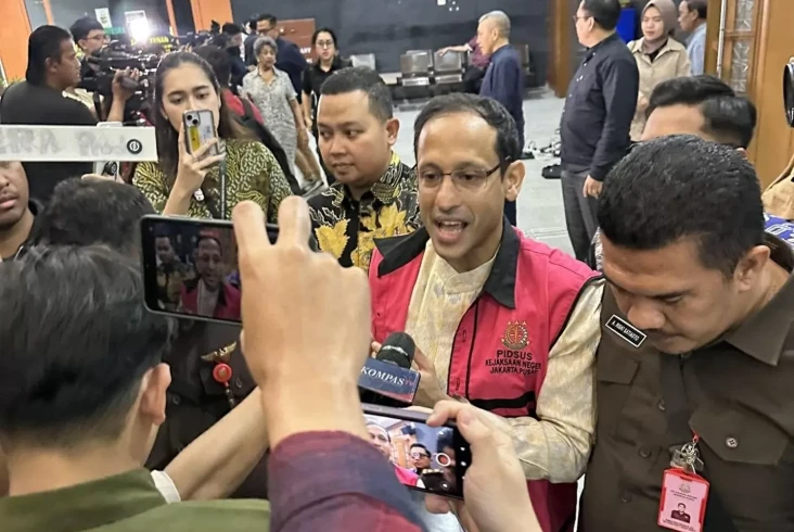 Sidang Perkara Chromebook,...