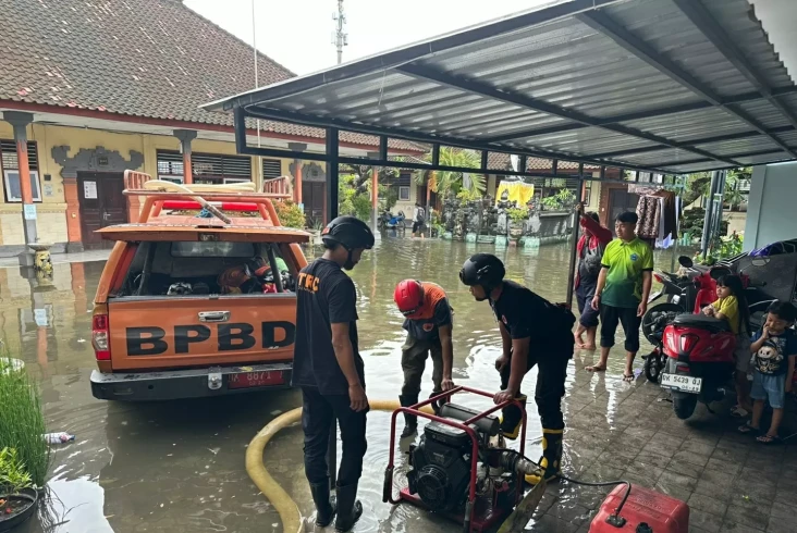 Banjir Terjang 3 Wilayah...