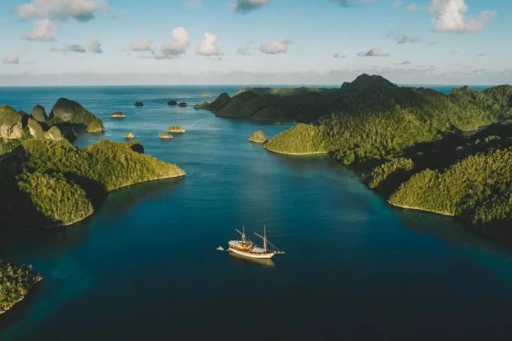 Spice Route Voyage,...