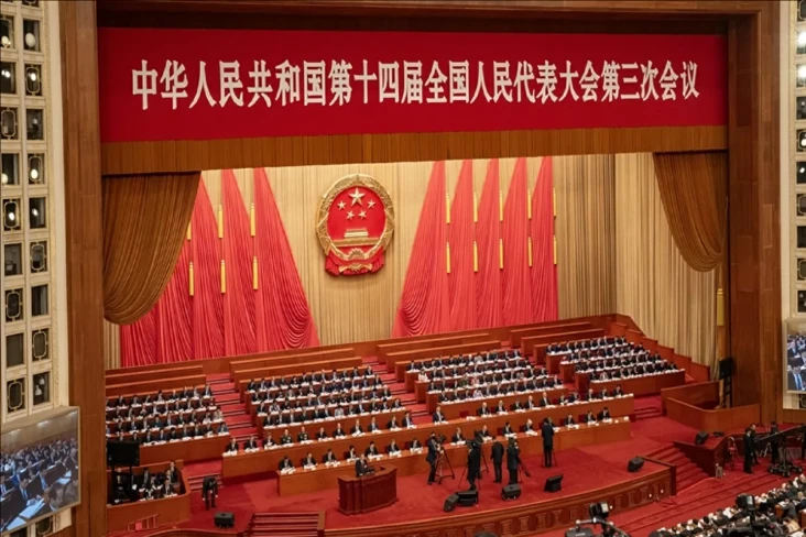 Aksi China Sikat Koruptor:...