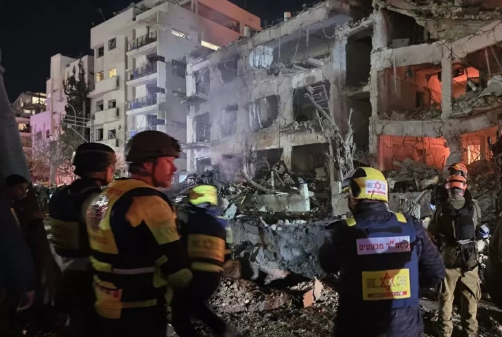 Serangan 125 Misil Iran...