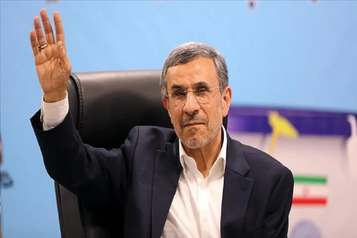 Eks Presiden Iran Ahmadinejad...