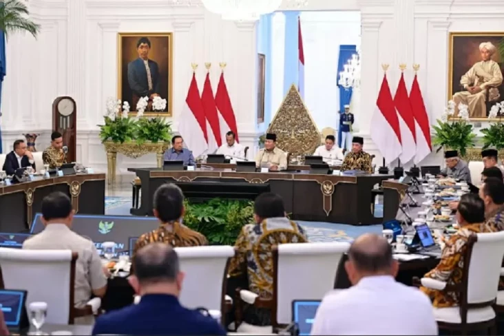 Pertemuan Prabowo dan...