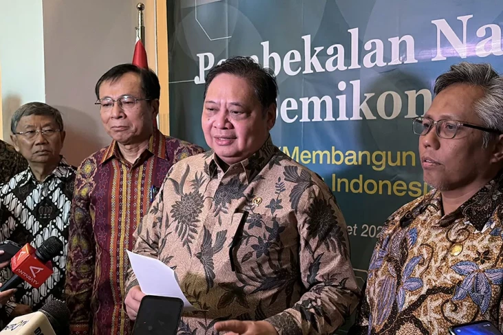 Menko Airlangga Bela...