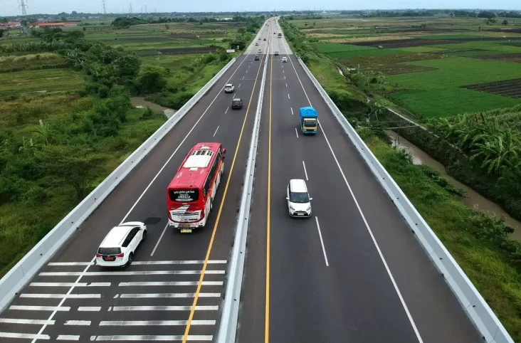Diskon Tarif Tol Lebaran...