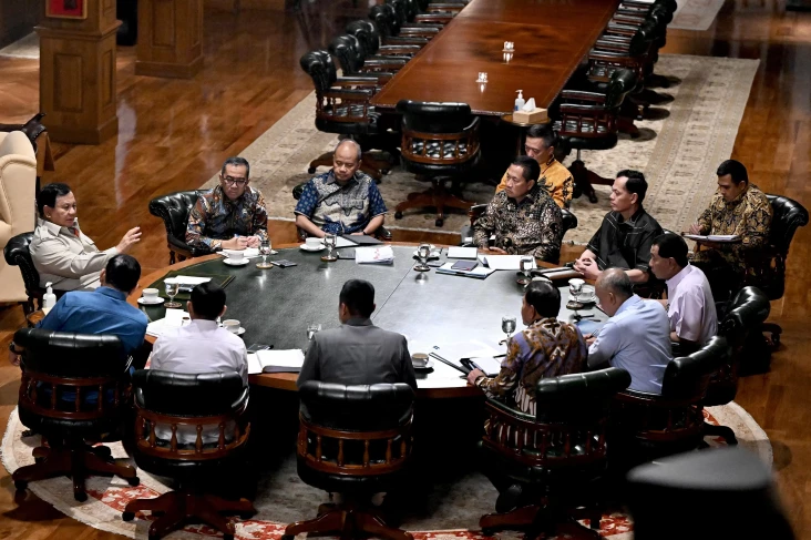Prabowo 5 Kali Rapat...