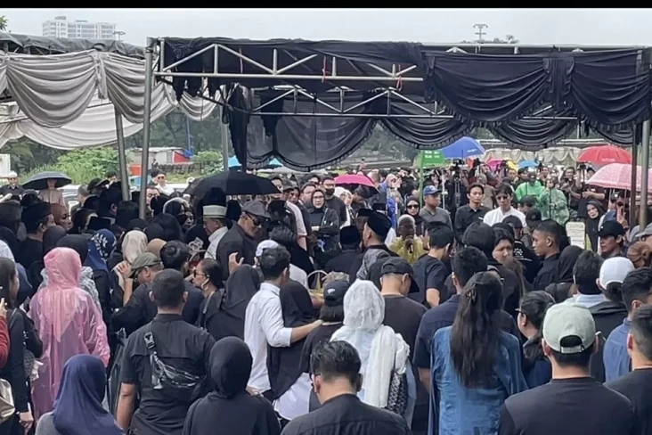 Tangis Keluarga dan...