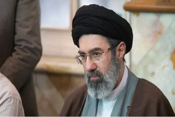 Mojtaba Jadi Pemimpin...