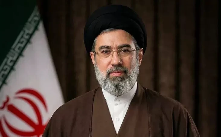 6 Alasan Mojtaba Khamenei...
