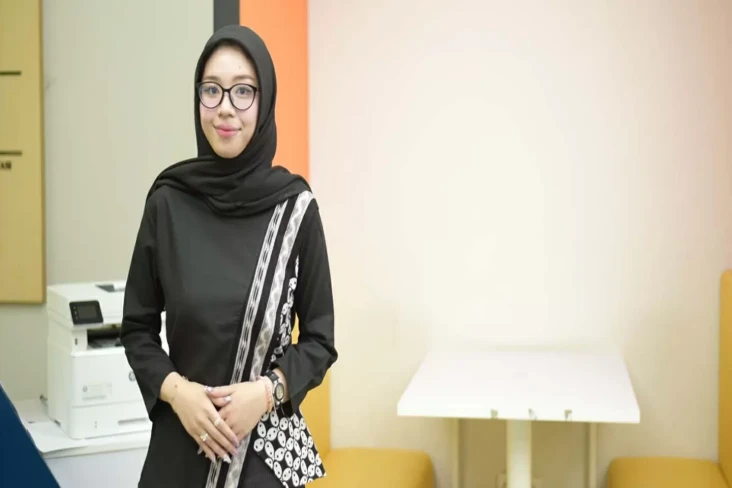 Kisah Naratania Azra...
