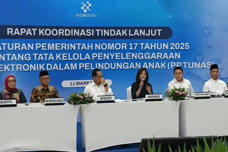 Komdigi Gandeng 5 Kementerian,...