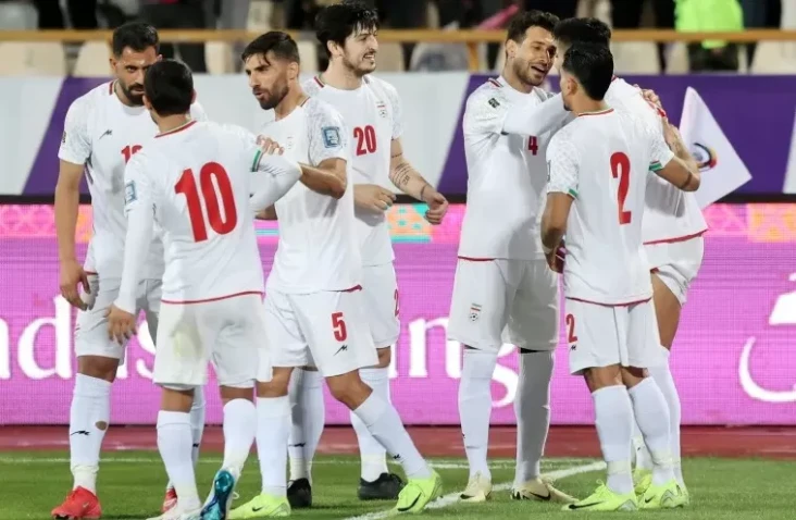 Donald Trump: Timnas...