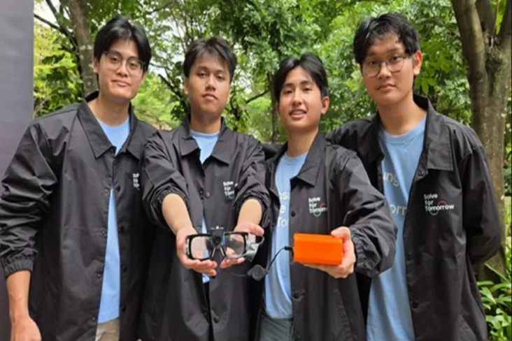 Kacamata AI Karya Mahasiswa...