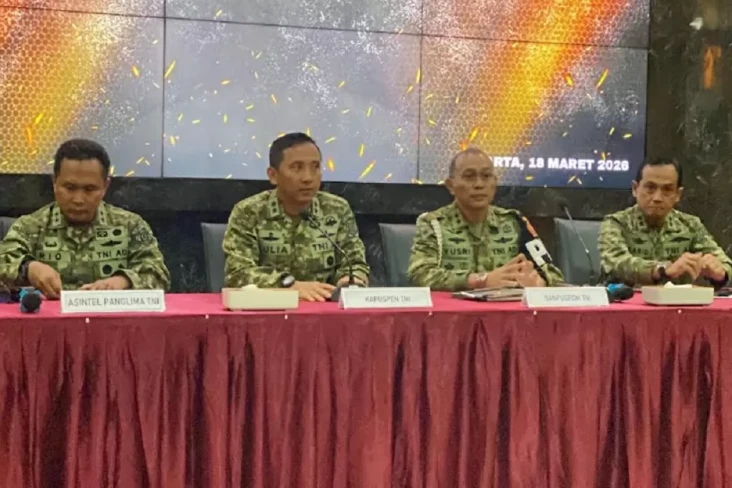 4 Prajurit TNI Diduga...