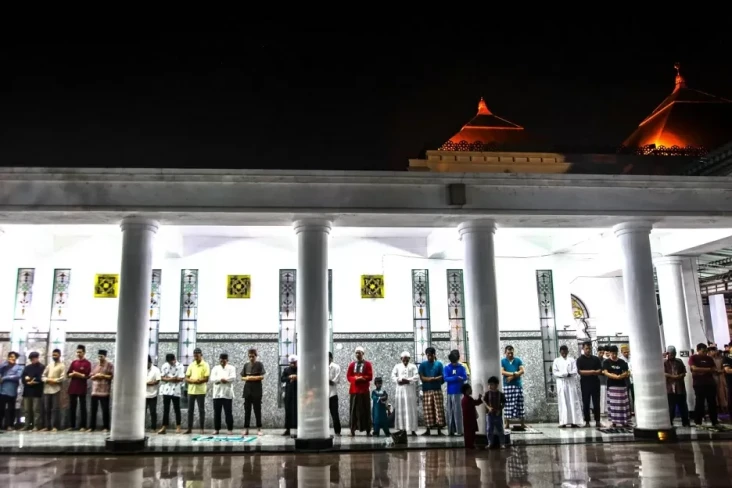 Jadwal Salat dan Imsakiyah...