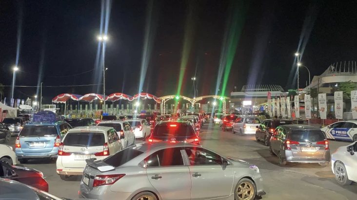 Puncak Arus Mudik Lebaran...