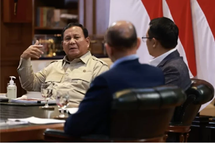 Prabowo Tegaskan Pengiriman...