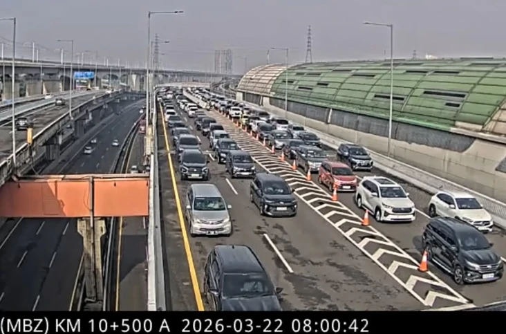 Pagi Ini Jalan Layang...