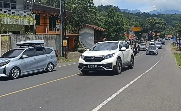Hari Kedua Lebaran,...