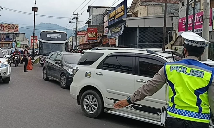 Lingkar Gentong Macet...