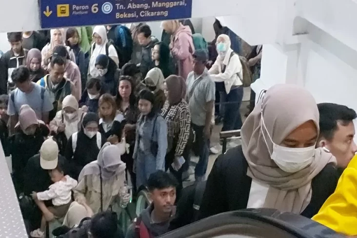 Puncak Arus Balik Lebaran,...